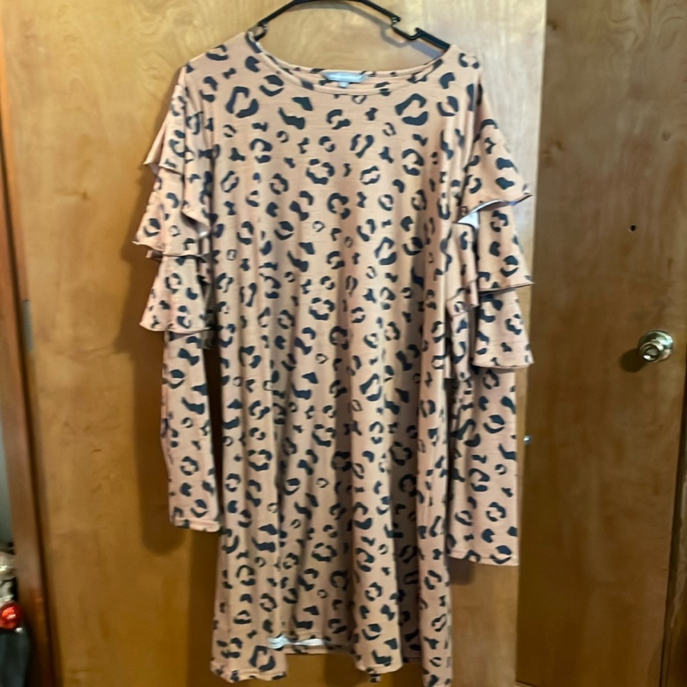 New never worn Simply Southern dress.